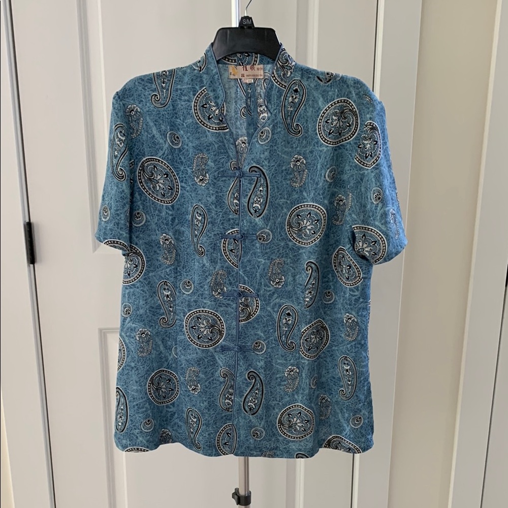 NEW!!! Button Down Short Sleeve Shirt with Medallion Pattern